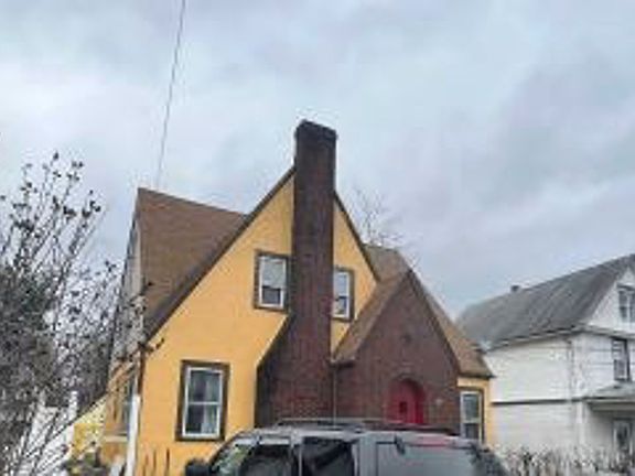 3rd image of 23 Bogert St