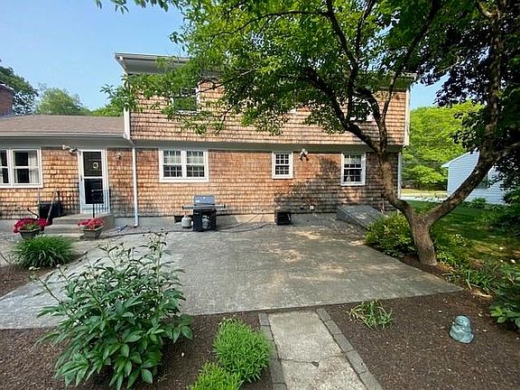 5th image of 36 Larchwood Dr