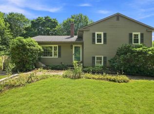 71 Mount Holyoke Dr, Amherst, MA 01002