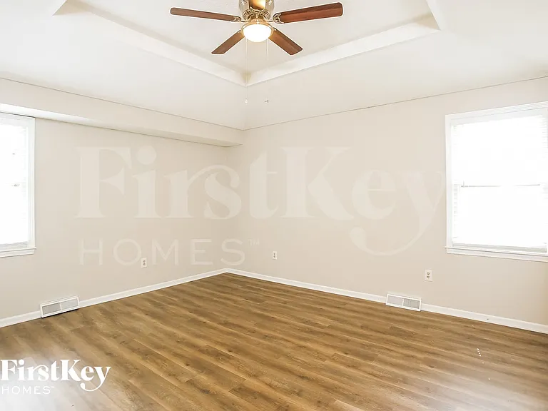 1108 NE 97th St — Photo 9