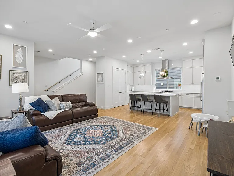 2715 Kimsey Dr #102 — Photo 17