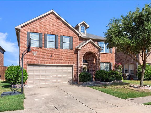 3rd image of 8928 Brook Hill Ln