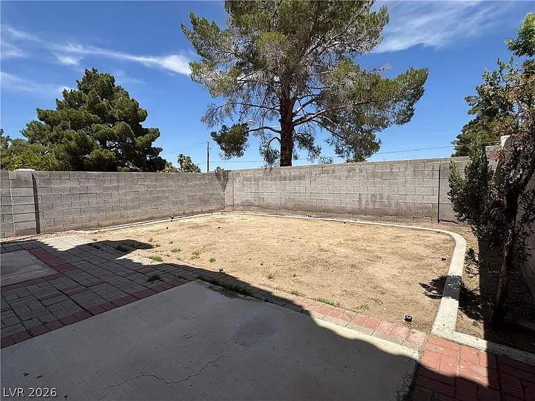 514 Brightwater St — Photo 34