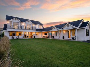 1232 Meadow Hills Dr, Richland, WA 99352