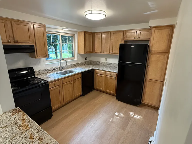 3984 Ridge Lea Rd #B — Photo 1