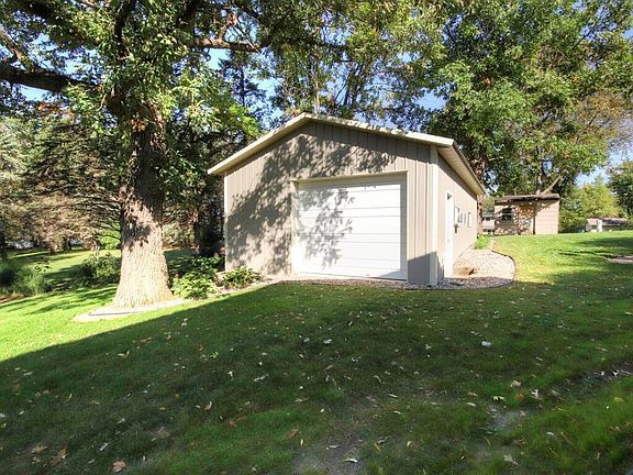 2nd image of 13522 S Circle Dr