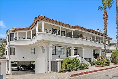 210 Avenida Montalvo #4 Photo 1