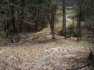 2990 E Pine St, Mount Airy, NC 27030