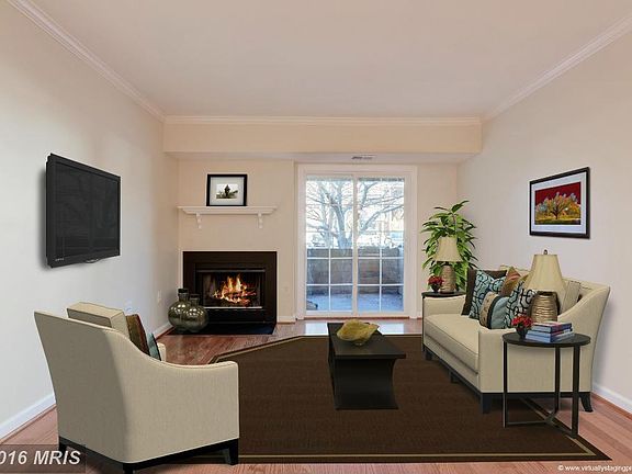 2nd image of 6903 Victoria Dr Unit D