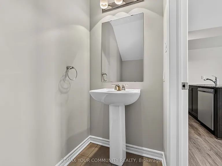 2250 Watercolours Way — Photo 15