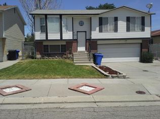 5556 W Cornflower Cir, West Jordan, UT 84081
