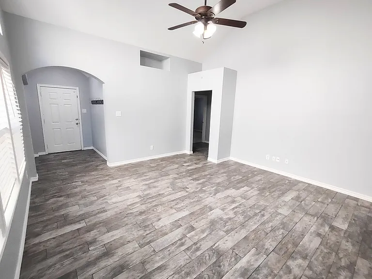 8929 Holliday Ln — Photo 1