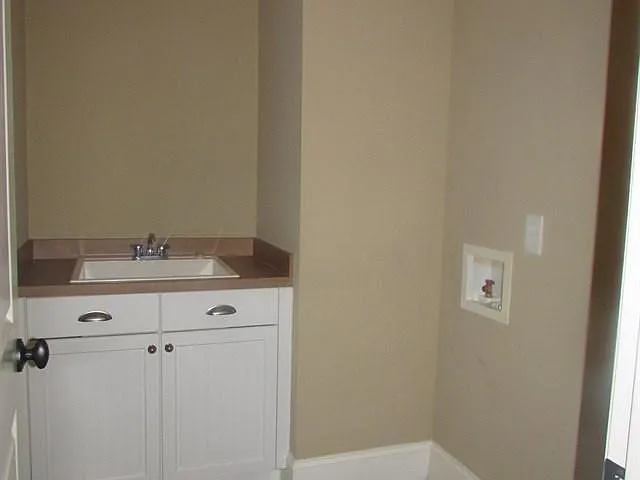 1305 Palace Garden Way — Photo 8