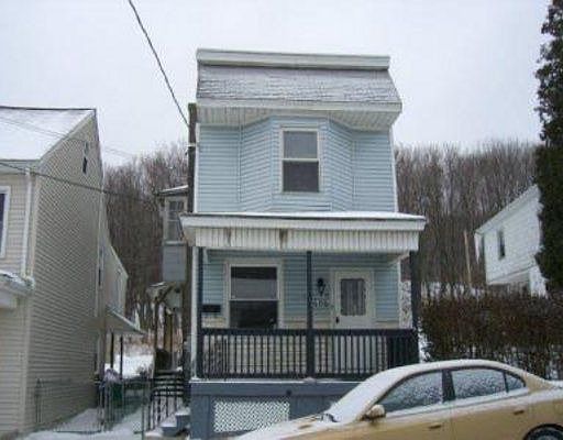 2nd image of 1606 Spruce St