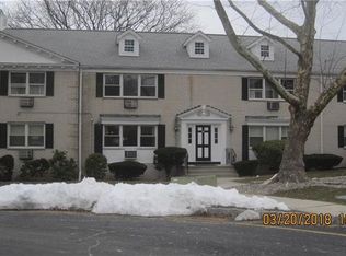 10 Oxford Ct APT 7909, Suffern, NY 10901