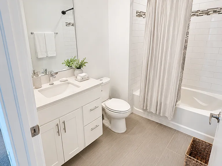 2108 Decatur St — Photo 8