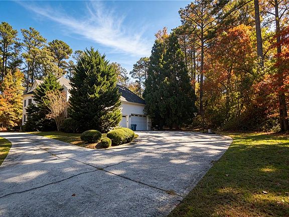 4th image of 3930 Demooney Rd