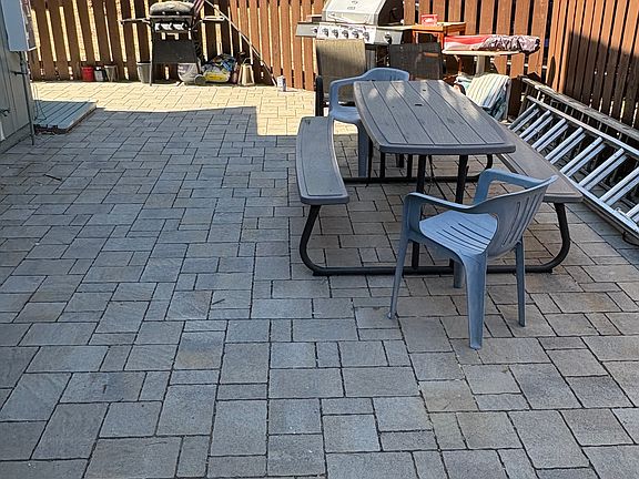 2nd image of 1038 Winnemucca Ave #4