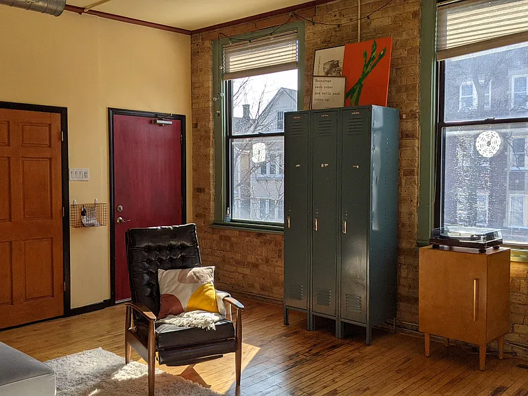 1846 W Henderson St #1846 — Photo 14