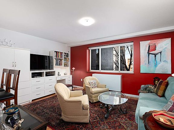 2nd image of 301 W 115th St APT 4J