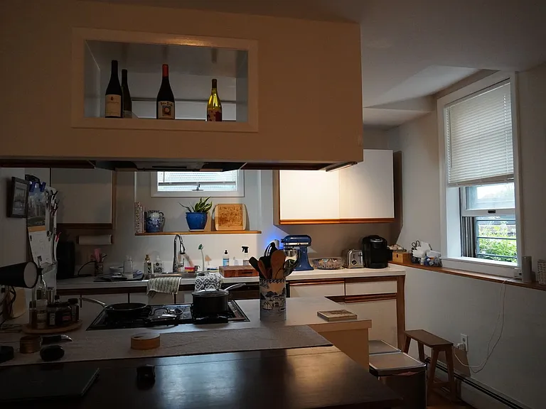 3 Bartlett St — Photo 9