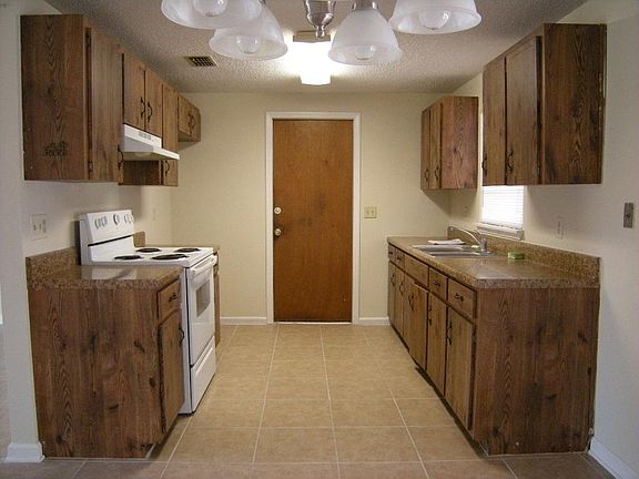 4th image of 4139 Oriely Dr W