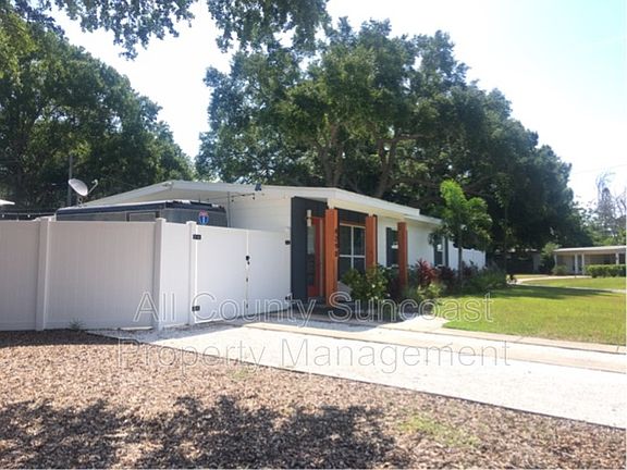 2nd image of 4290 Porpoise Dr SE