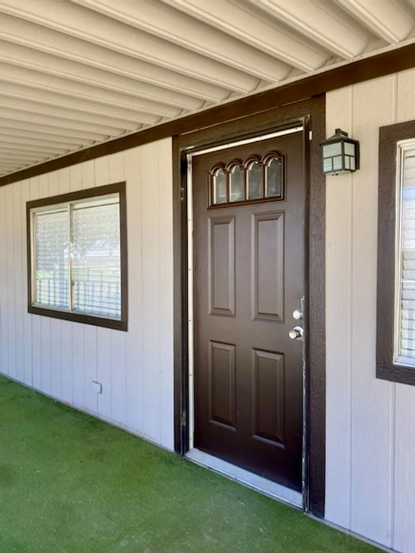 2 Bedroom, 2 Bathroom Mobile Home on Ranch in San Jacinto - Available Now! — Photo 2