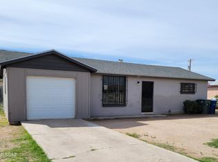 809 W Calle Bocina, Tucson, AZ 85756