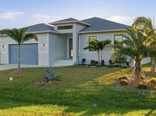 149 Long Meadow Ln, Rotonda West, FL 33947