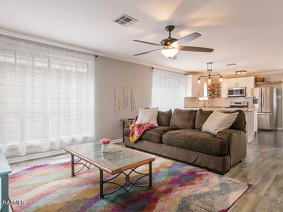 3rd image of 601 Saint Seton Ln