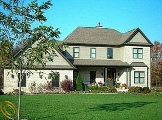 7081 Granger Dr, Howell, MI 48855