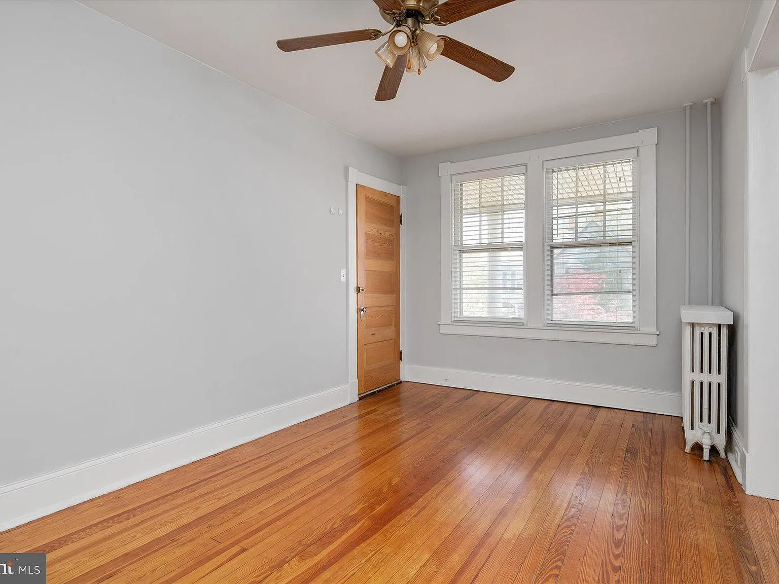 104 Maple Ave — Photo 2