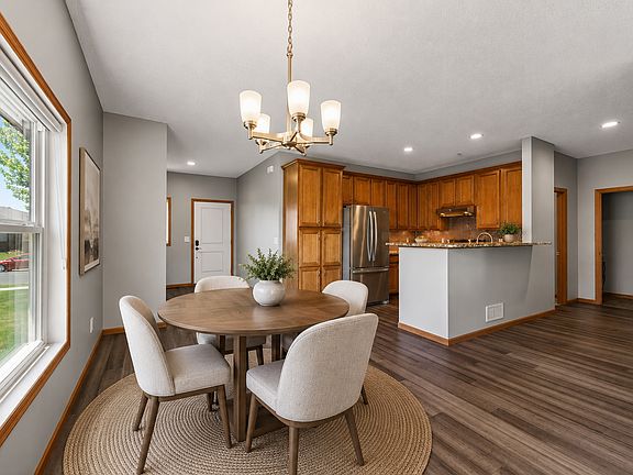 5th image of 1236 Vernon Dr