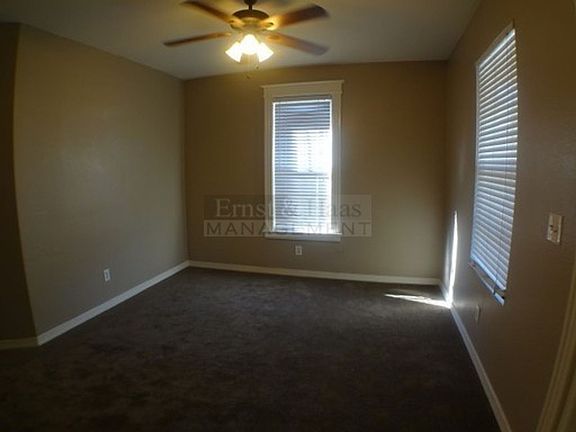 3rd image of 1052 E 5th St #1052