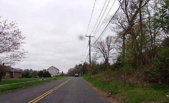 2nd image of 96 Abbe Rd