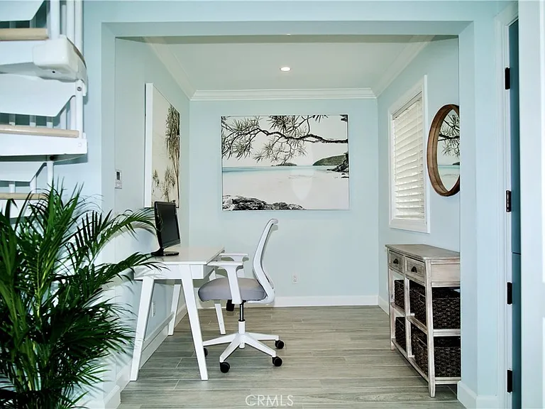 1249 Ocean Front #D — Photo 7