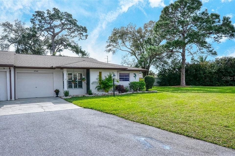 1st image of 2944 Captiva Gardens Dr #12