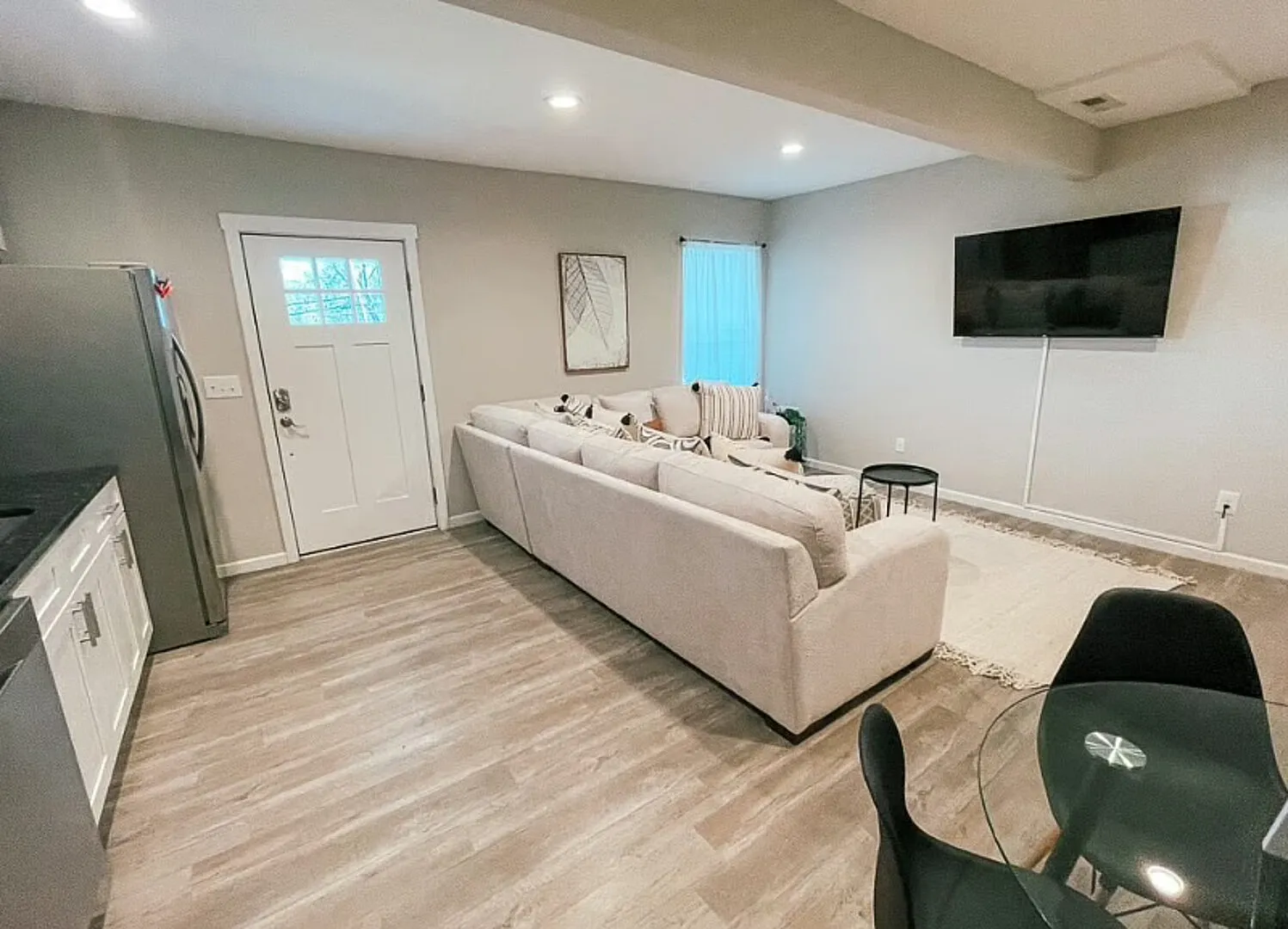 Modern And Cozy Concord Escape 2bd/1bth Apt — Photo 4