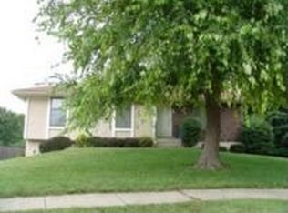 1414 SE 2nd St, Lees Summit, MO 64063