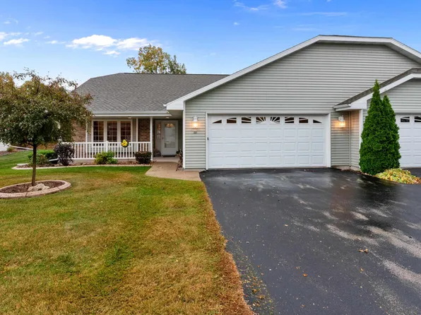 30 Somerset Ln, Fond Du Lac, WI 54935