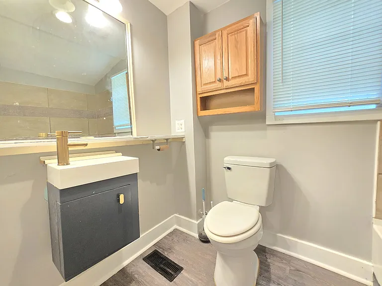 234 Studebaker St — Photo 12