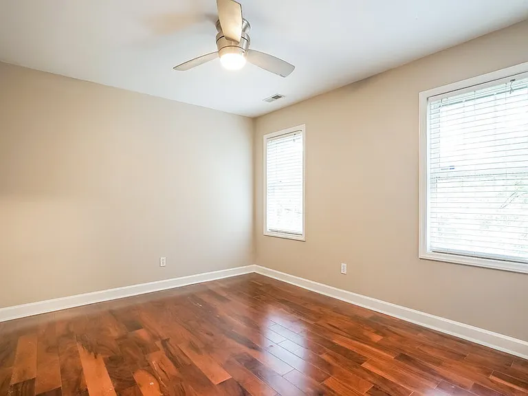 4208 Knightsbridge Way — Photo 16