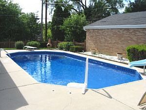 Home for Sale in Wauwatosa, Wisconsin $204,900
