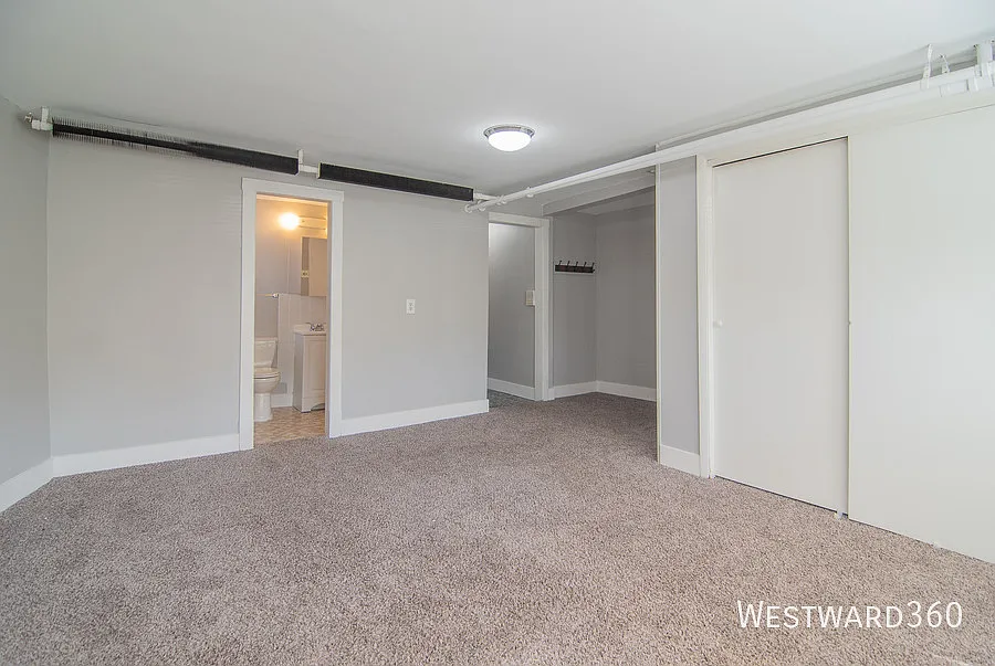 4943 N Monitor / Studio - 1 bath / Jefferson Park / Available NOW — Photo 3