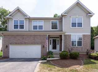 817 Hartford Ln, Bolingbrook, IL 60440