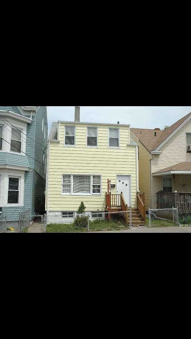 72 Jasper St photo 1