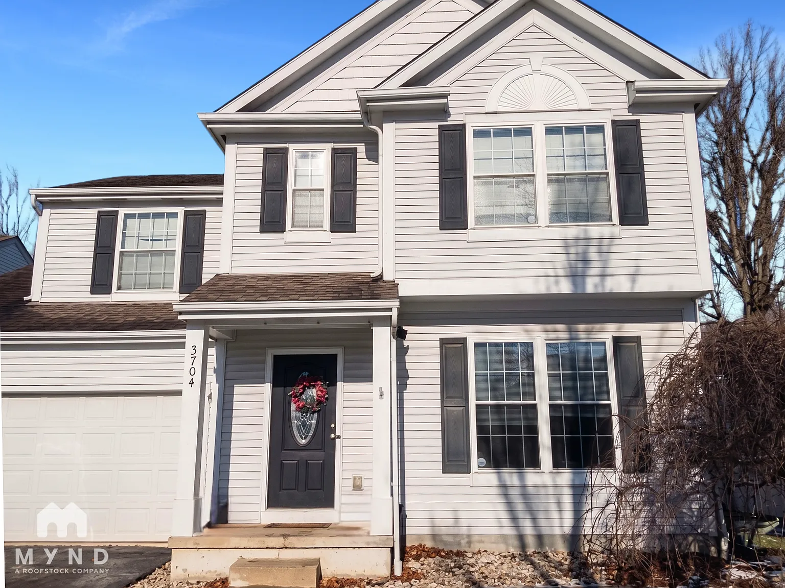 4 bed, 3.0 bath, 2010 sqft, $2,994 — Photo 1