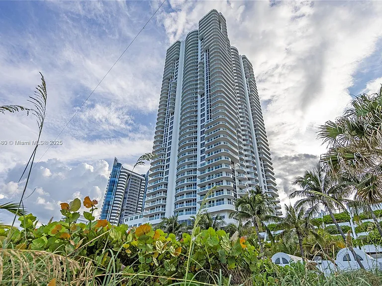 6365 Collins Ave #4106 — Photo 44