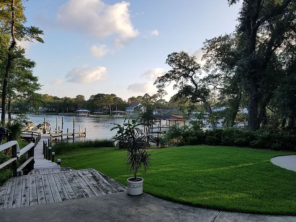 1st image of 922 Pocahontas Dr